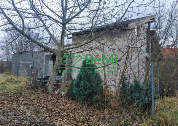 Predaj pozemok Nitra-Chrenová, časť Mikov Dvor(101-14-NASa)