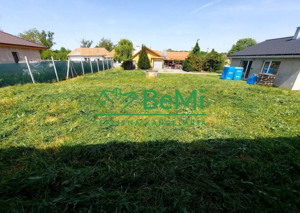 Predaj stavebný pozemok - Žitavce (012-14-JANS)