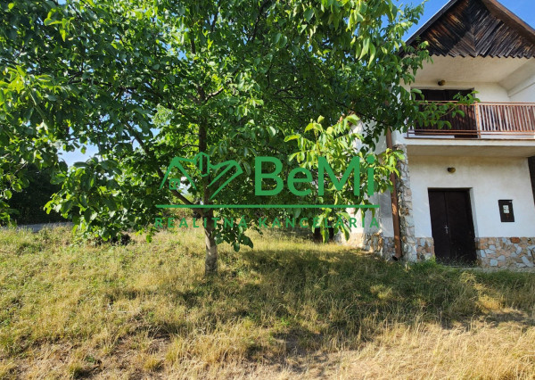 Predaj, chata - Hontianske Moravce (005-13-MIMIa)