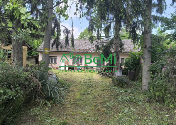 Rodinný dom s veľkým pozemkom Chocholná Velčice