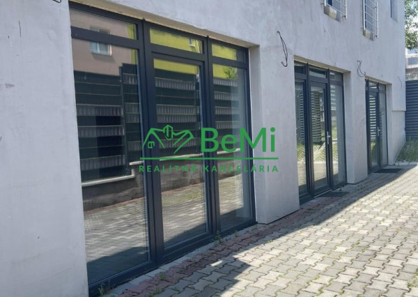 Prenájom obchodného priestoru – Námestovo, centrum, prízemie