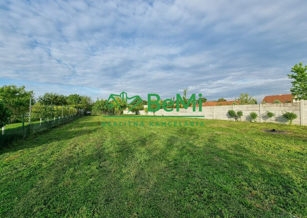 Stavebný pozemok 12á, Nitra - Dolné Krškany