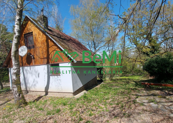Predaj chata rekreačná  Jelenec, okr. Nitra (213-13-JUF)