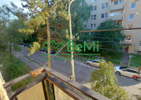 Predaj  4 izbový byt  NItra, pôvodný stav (229-114-JUF)