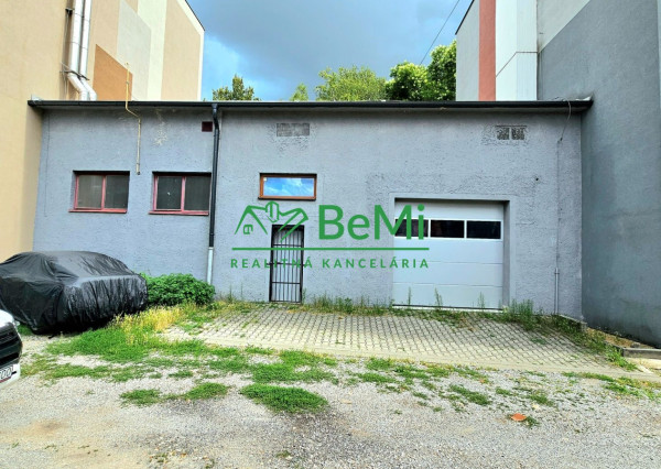 3-GARÁŽ/SKLAD 88m2 V CENTRE RIMAVSKÁ SOBOTA - NA PREDAJ