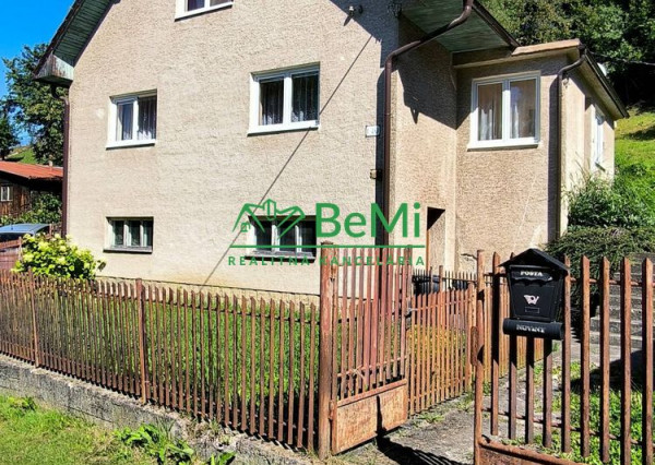 Rodinný dom Budatínska Lehota, okres Kysucké Nové Mesto, 1093m2    189-12-PEMOa