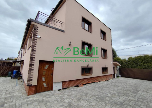 Rodinný dom na predaj  Dolné Ozorovce