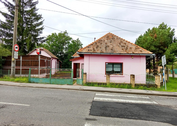 Predaj obchodný priestor/ rod. dom - Demandice (045-18-HEKA)