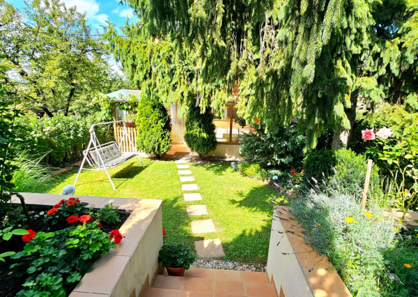 KRÁSNA CHATA V RIMAVSKEJ SOBOTE-VINICE