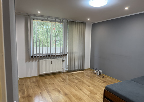 1 izbový byt na Komenskeho ulici  na prenájom