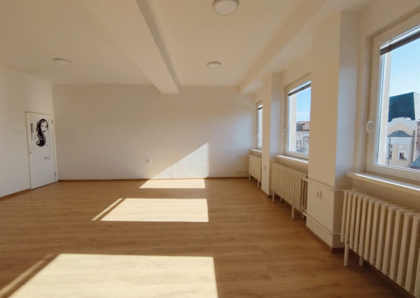 Kancelársky priestor na prenájom-Lučenec