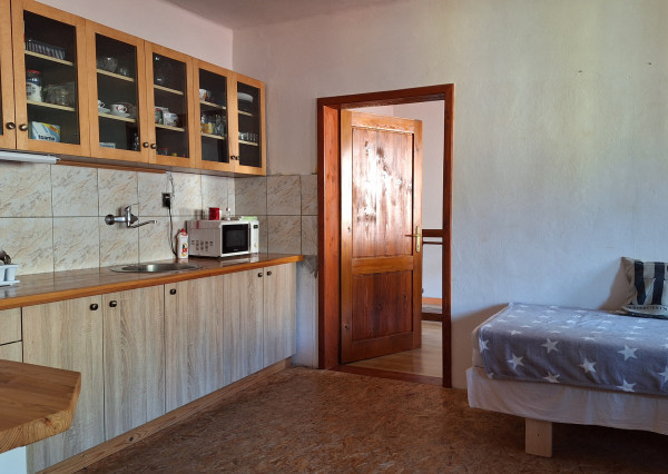 P R E N A J A T É    -   Prenájom v rodinnom dome, obec Gočovo