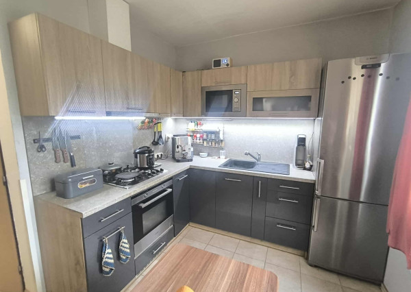 REZERVOVANÉ Na predaj 4-izbový byt Trenčín – sídlisko Juh, ul. Východná