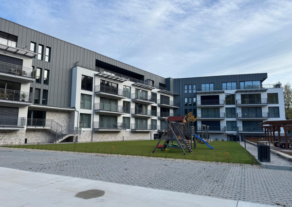 Prenájom 2-izbového bytu – Oravské Veselé