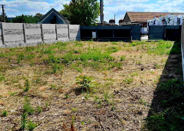 Slnečný pozemok - Sládkovičovo - 328 m2 ID 012-14-NIBA