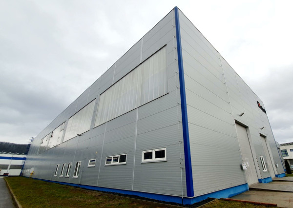 Dopyt výobná hala pre firmu