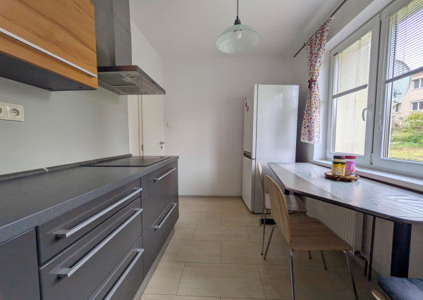 Predaj, 4 izbový byt+ garáž +záhrada - Nitra (1235-114-AFI)