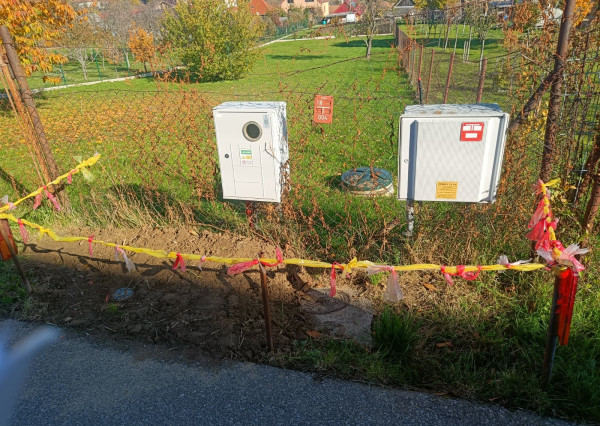 Pozemok - Ardanovce, všetky siete na pozemku Piešťany -13km