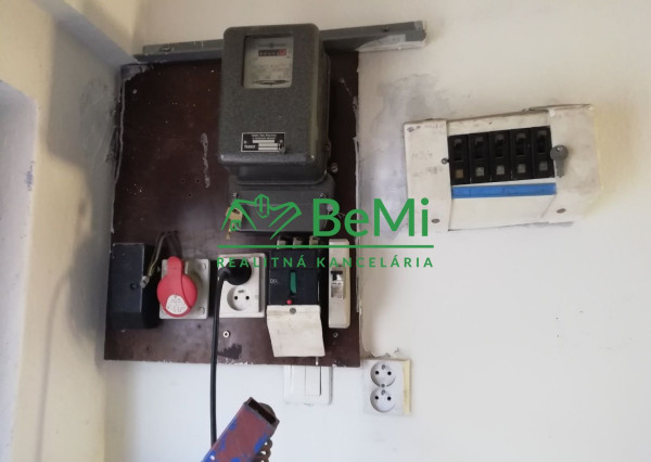 Garáž 18 m2, Tulská, Banská Bystrica