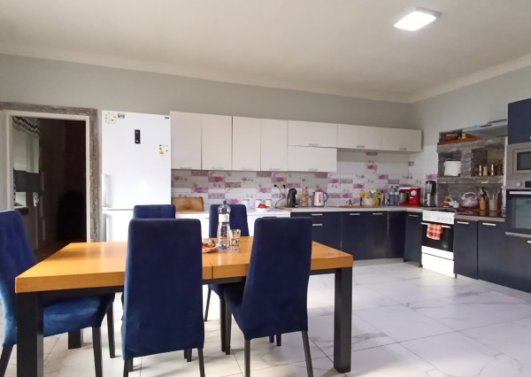 Zrekonštruovaný dom s 5 izbami v obci Slavošovce za 76000,