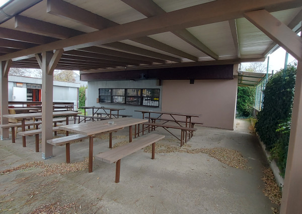 Predaj pozemok - prevádzka Zbehy pri Nitre (235-18-JUF)