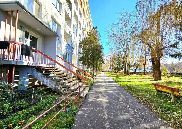 1-IZBOVÝ BYT NA SÍDLISKU RIMAVA, RIMAVSKÁ SOBOTA - NA PREDAJ