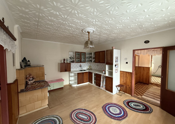 Rodinný dom v Ľubotíne s veľkým pozemkom na predaj