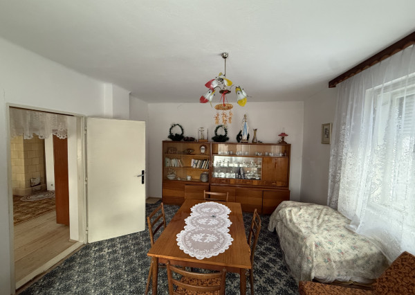 Rodinný dom v Ľubotíne s veľkým pozemkom na predaj