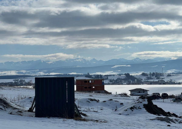 Predáme stavebný pozemok v obci Zubrohlava