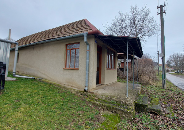 Predaj viničný domček Horný Oháj(242-13-JUF)