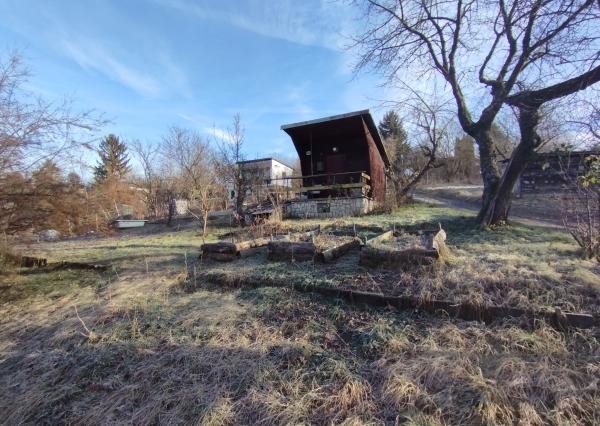 Chata so záhradou na predaj-Lučenec