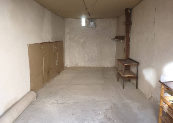 Garáž, v centre Prešova na Levočskej ulici, na predaj