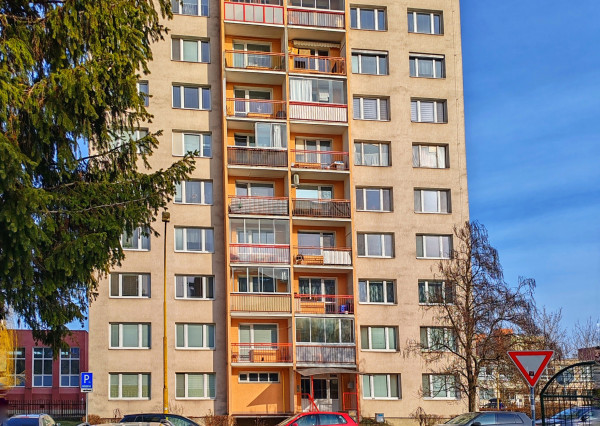 Veľký 1 izbový byt Košice Terasa