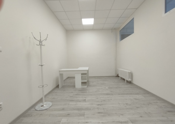 Kancelársky/prevádzkový priestor na prenájom-Lučenec