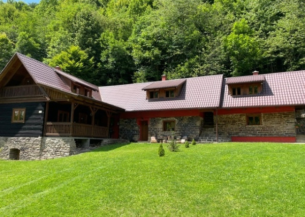 Zrekonštruovaný rodinný dom / chalupa v lone prírody – Horná Maríková