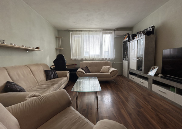 Predaj veľký 3 izbový byt  - LEVICE (116-113-MIJKa)