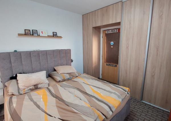 Na predaj 4izbový byt s balkónom v centre Topoľčany