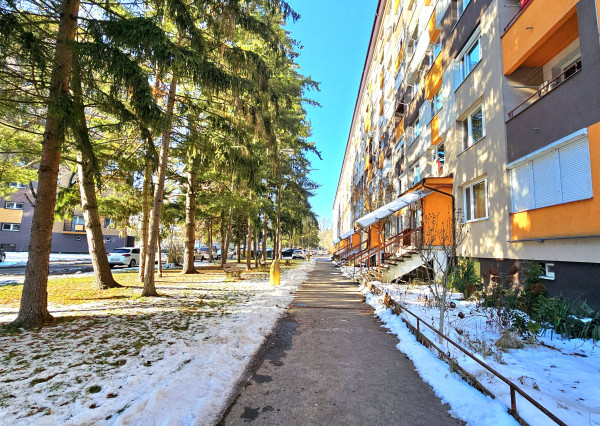 PREDAJ/VÝMENA 2-IZBOVÝ BYT S LÓDŽIOU SÍDL.RIMAVA RIM. SOBOTA