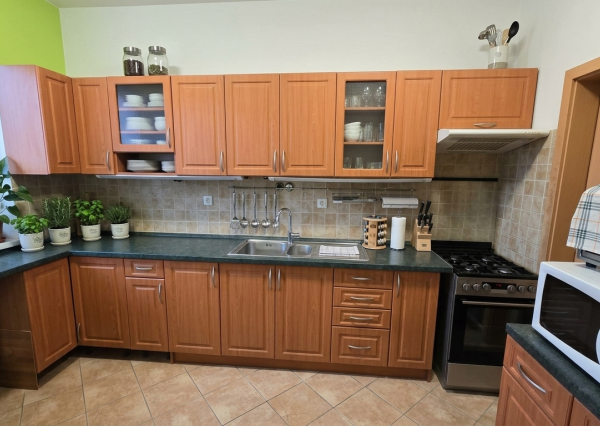 Predaj 2-izbový byt s garážou a 2 balkónmi – Melčice-Lieskové