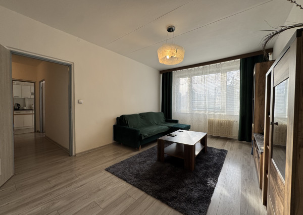 Pozoruhodné 3izbové bývanie blízko centra (006-113-JFE)