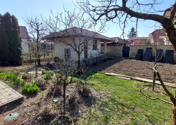 Na predaj stavebný pozemok v meste Piešťany ID 206-14-LUGUa