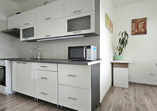 2-IZBOVÝ BYT S BALKÓNOM NA UL.BODONA V RIMAVSKEJ SOBOTE