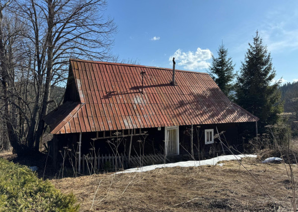 NA PREDAJ CHATA V OBCI ORAVSKÁ LESNÁ