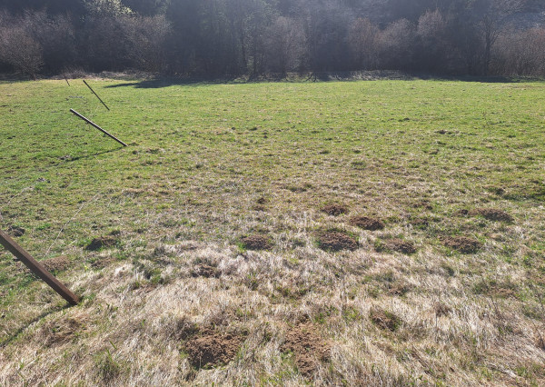 Pozemok na výstavbu domu Chlebnice 1364m2 ID: 013-14-STSAa