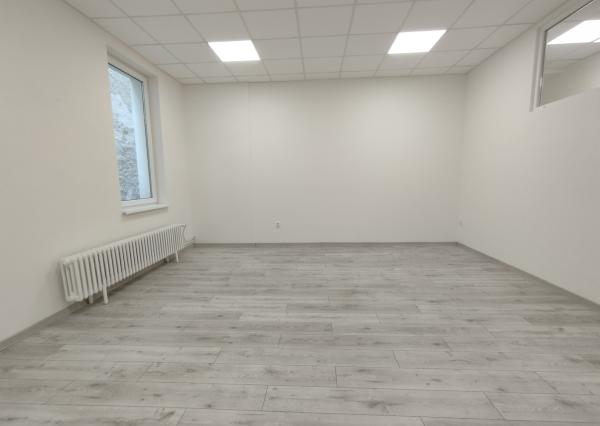 Kancelársky/prevádzkový priestor na prenájom-Lučenec