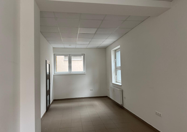 Prenajmeme nebytový priestor v centre Námestova