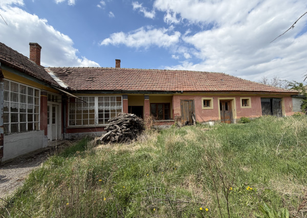 Rodinný dom v obci Abaújálpár 57 min od Košíc cena 29000,-Eu
