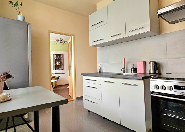 2-IZBOVÝ BYT RIMAVSKÁ SOBOTA - NA PREDAJ