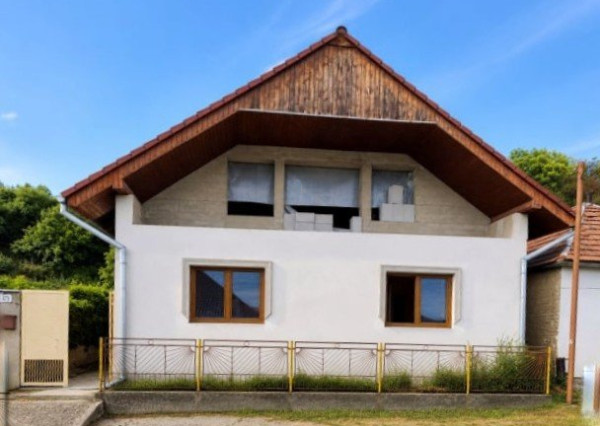 Exkluzívne predaj, rodinný dom - Chľaba (041-12-SIHA)