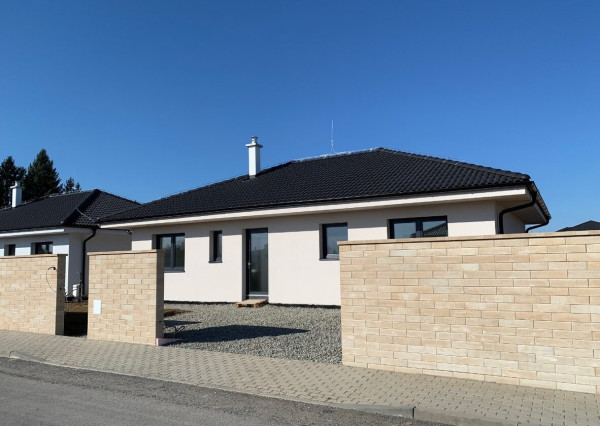 Predaj, krásna novostavba 4-izbového RD, bungalov -  Levice  (020-12-MIMI)